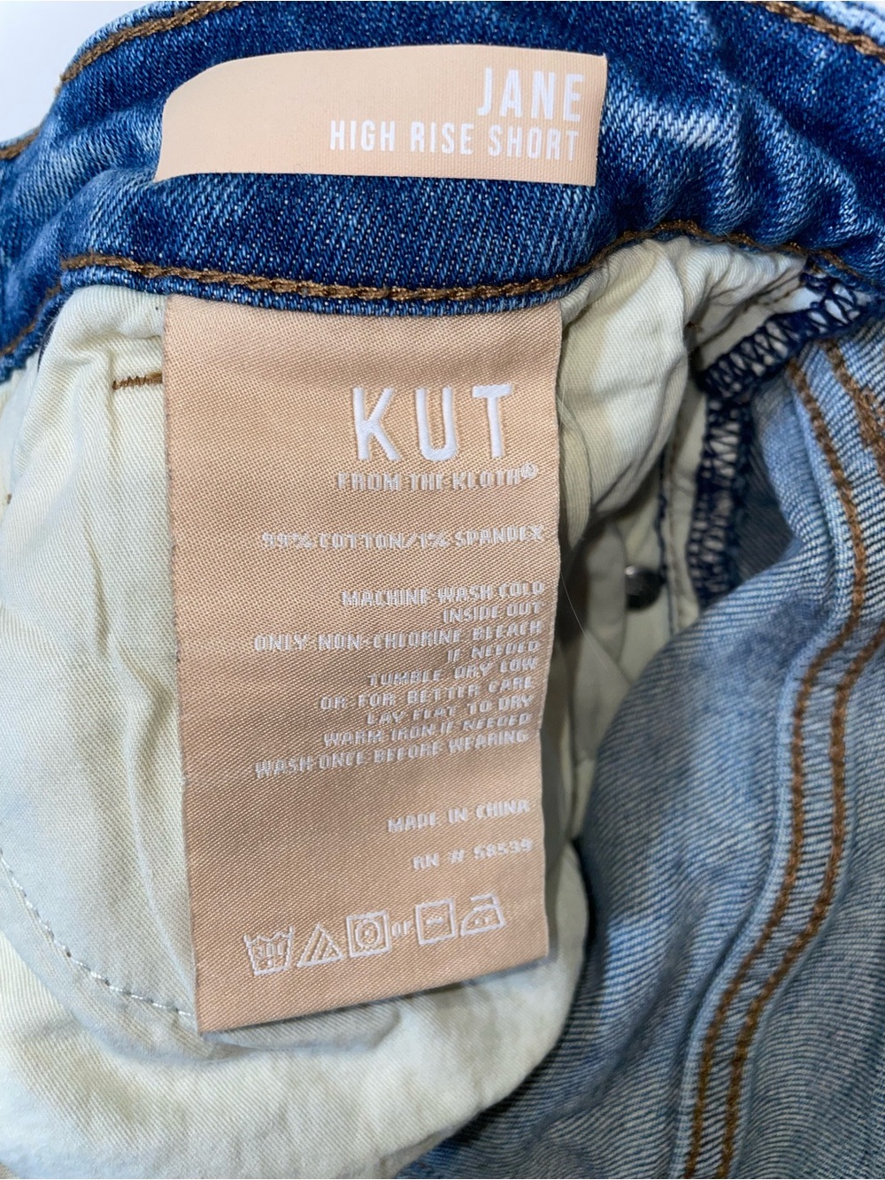 Kut From the Kloth Jane High Rise Short | Size 4 | Frayed Hem Distressed Shorts - Picture 4 of 8